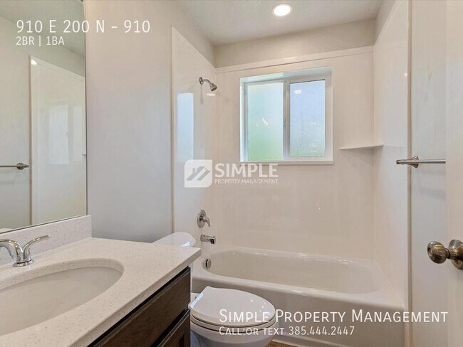 Building Photo - 910 E 200 N