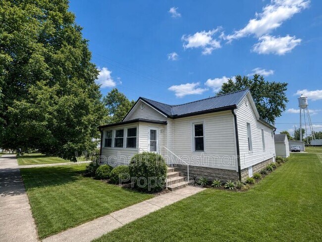 Building Photo - 313 E Highland Ave