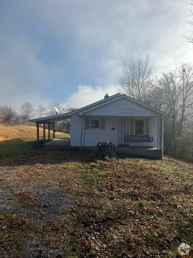 Building Photo - 143 Strawberry Ln