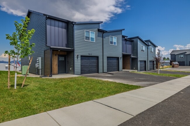 Building Photo - 3383 Crosswind Ct