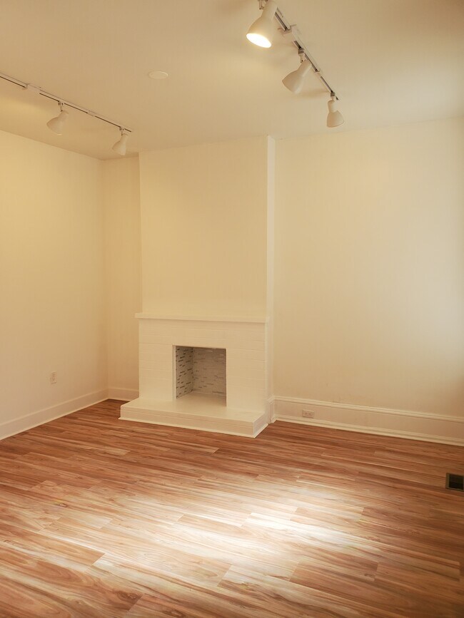 Frt Bdrm or office - 4614 Chester Ave