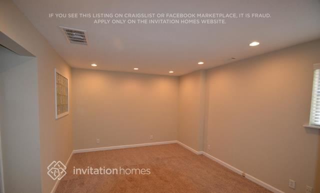 Building Photo - 1059 Shadow Lake Dr