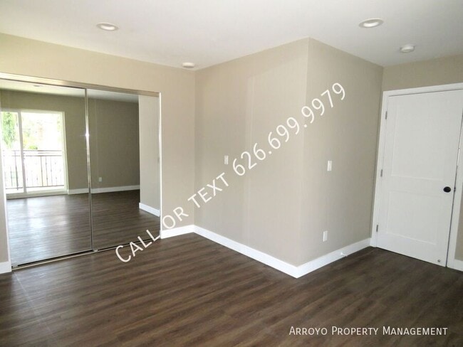 Building Photo - 8424 Grenoble St