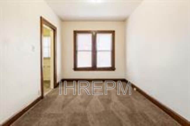 Building Photo - 824 Studer Ave
