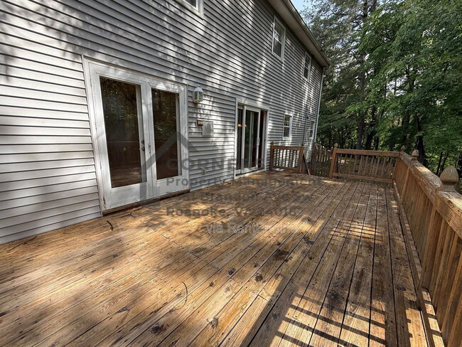 Building Photo - 6111 Barn Owl Cir