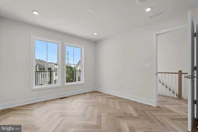 Building Photo - 13916 Aviation Pl