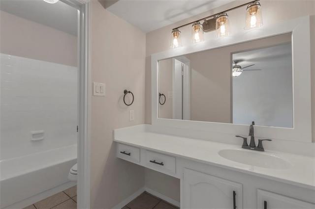 Building Photo - 2601 Knoll Trail