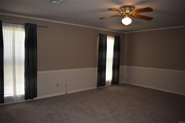 Building Photo - 414 Arrowhead Dr