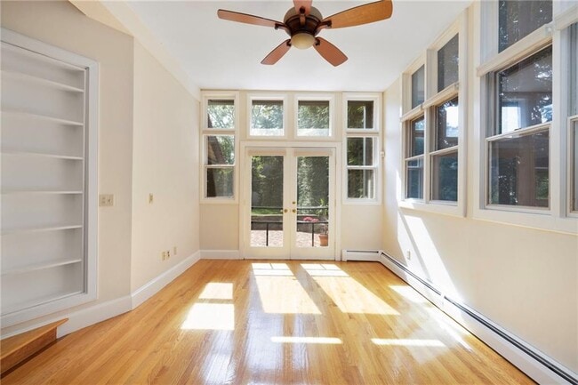 Building Photo - 107 Old Beach Rd