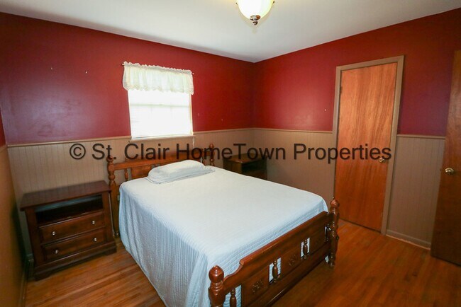 Building Photo - Ragland Rental