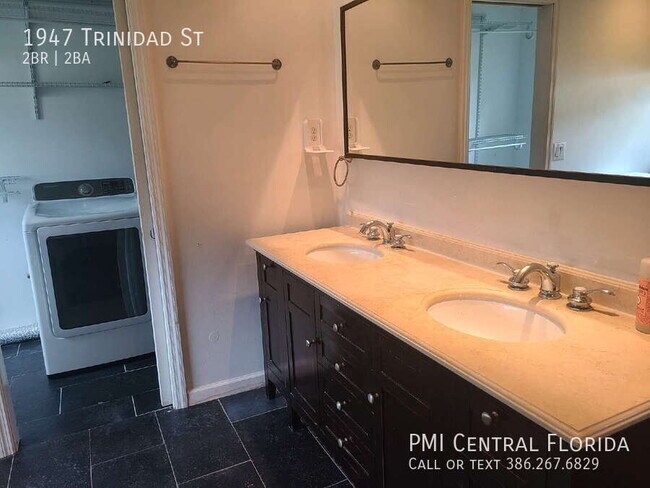 Building Photo - 1947 Trinidad St