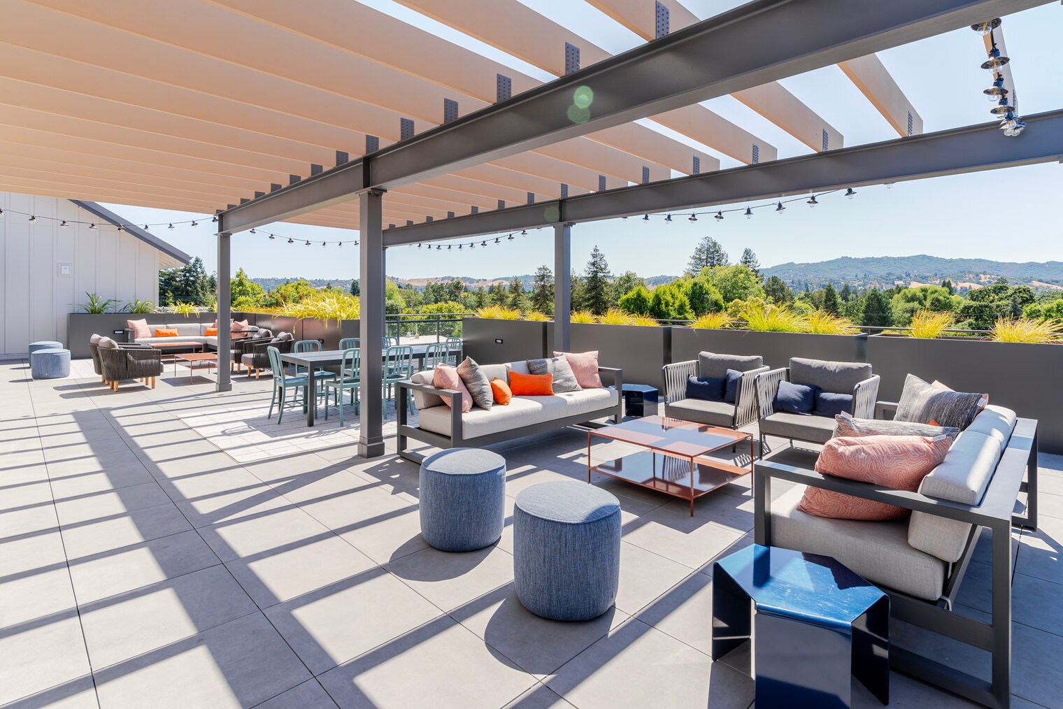 Building Photo - 85 Cleaveland Rd