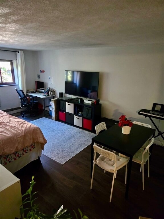 Building Photo - 15 Walbridge St