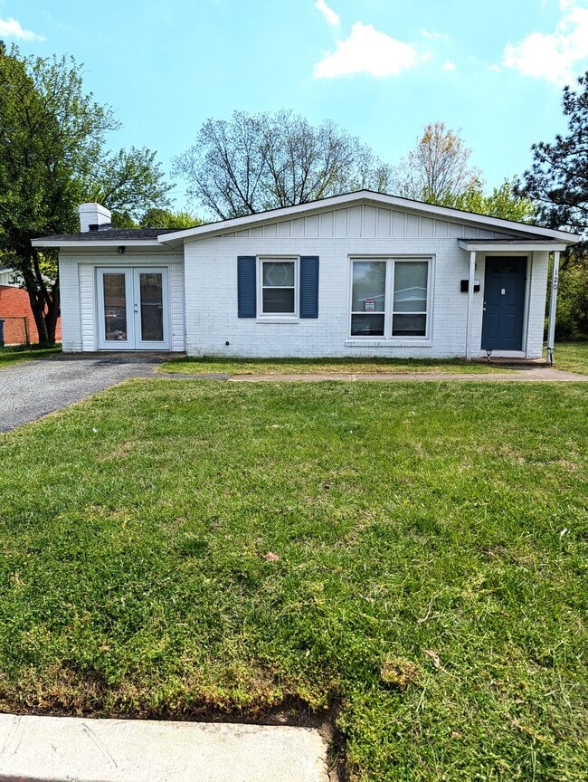 Building Photo - 120 Jenness Ln