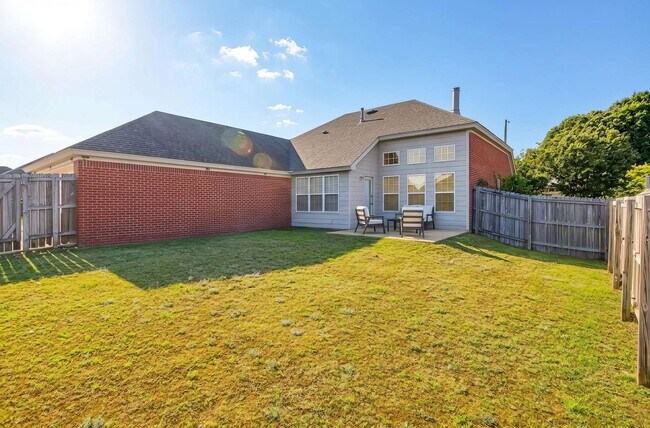 Building Photo - 7367 Heathermoore Loop