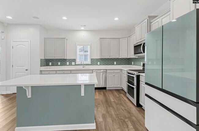 Building Photo - 728 Bustling Br Ln
