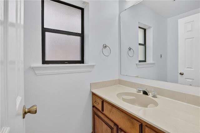 Building Photo - 401 Starling Dr