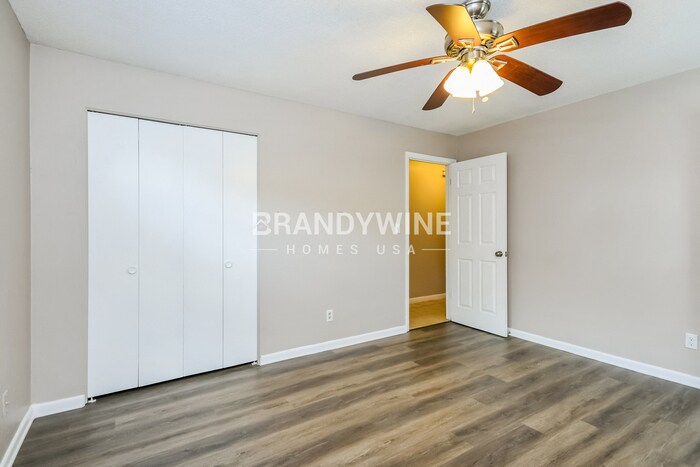 Building Photo - 1830 Hinckley Rd