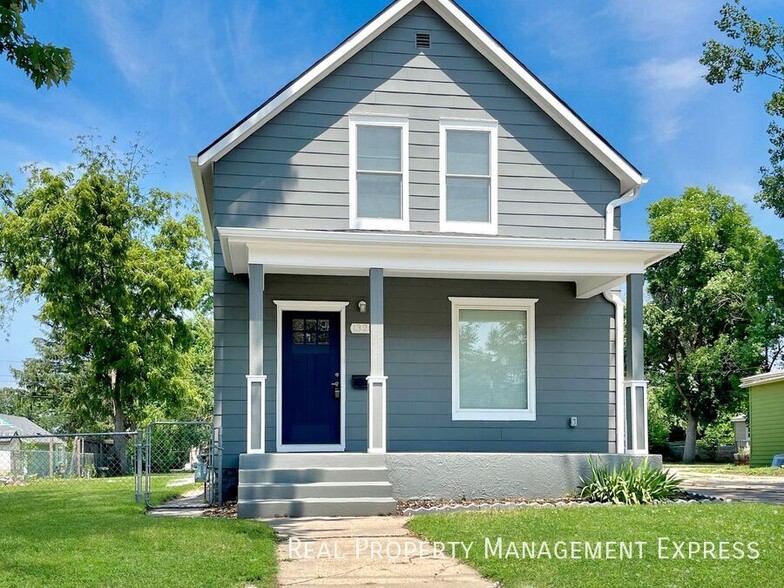 Building Photo - 3 Bedroom 1 Bathroom Home For Rent In Sioux Falls