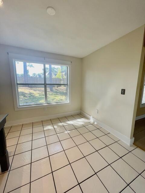 Building Photo - 1315 Forest Shore Dr