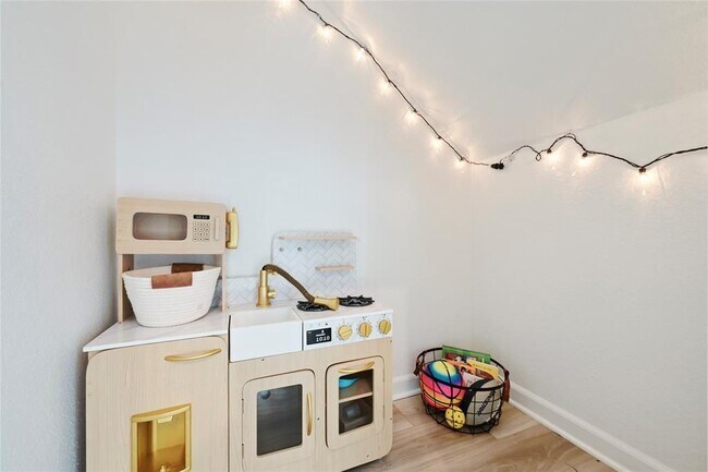 Building Photo - 870 Texas Sage Loop