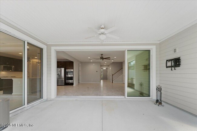 Building Photo - 154 Palisade Dr