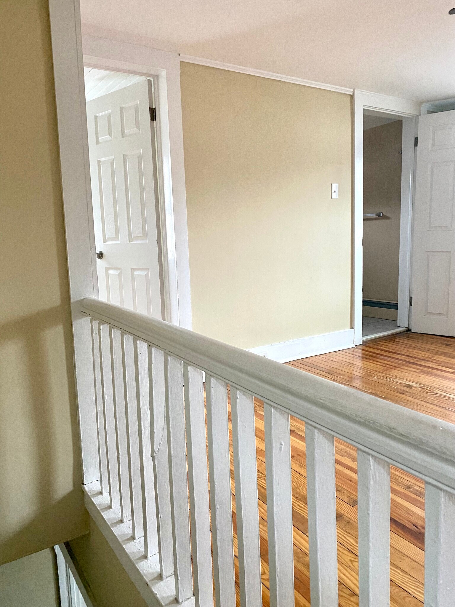 Building Photo - 19 Center St