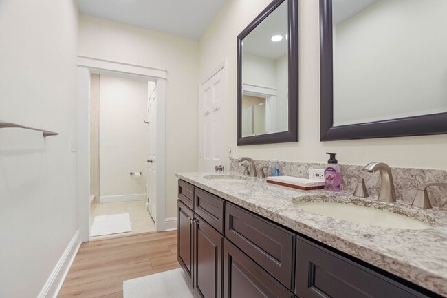 Building Photo - Georgian-Style Townhome Located At Bishops Court at The Oaks Preserve!