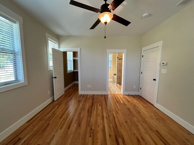 Building Photo - North AVL - Green Built Custom Home, Conve...