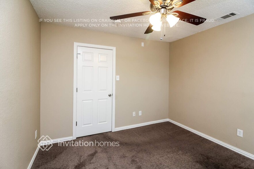 Building Photo - 1413 Ridge Meadow Dr