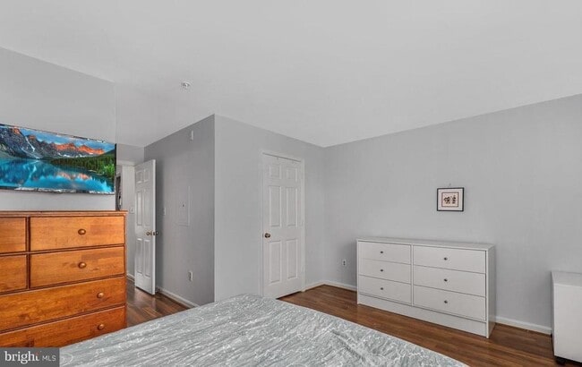 Building Photo - 6809 Stone Maple Terrace