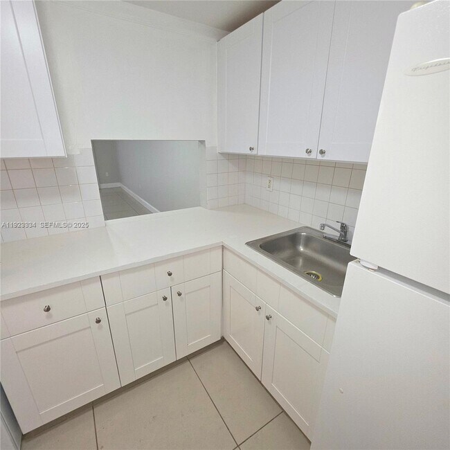 Building Photo - 301 NW 177th St