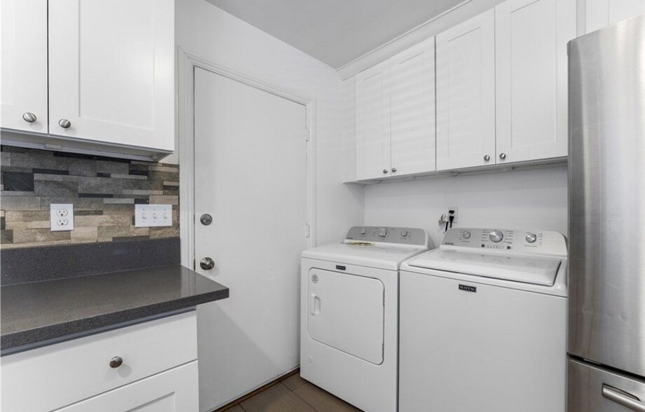 Building Photo - 1218 E Washington Blvd