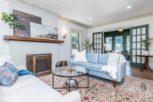 Building Photo - 322 E 37th St