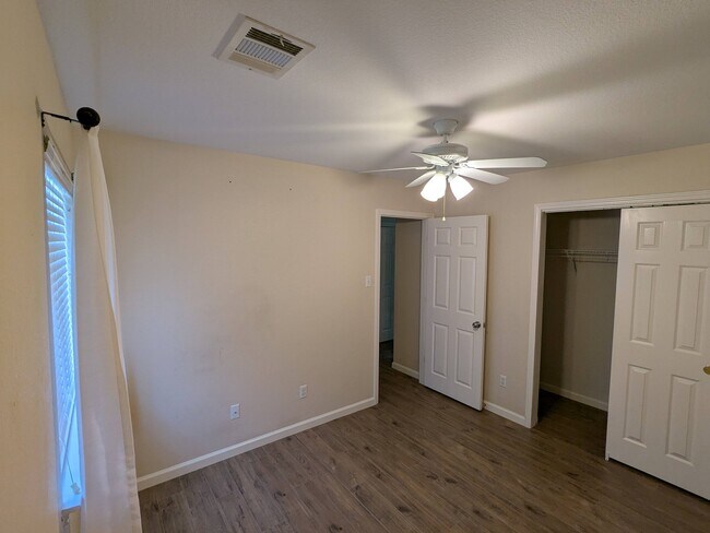 Building Photo - 313 Tudor House Rd