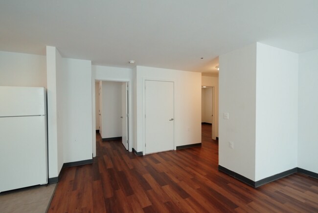Building Photo - 506 N 52nd St