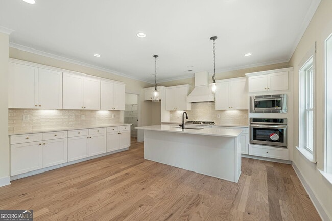 Building Photo - 2002 Millstream Ct