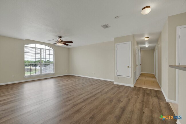 Building Photo - 3111 Douglas Fir Dr