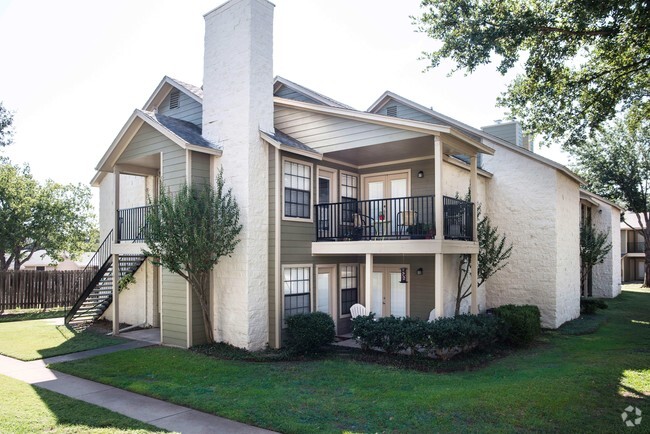 Building Photo - Courtyard Apartments and Mini Storage