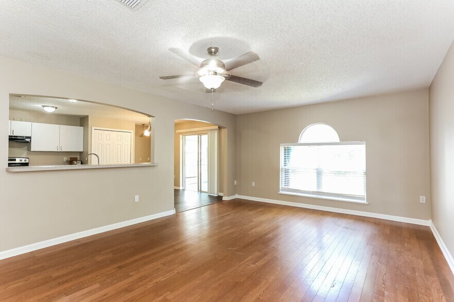 Building Photo - 6951 Playpark Trail