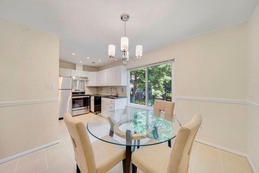 Building Photo - 1701 Westwind Way