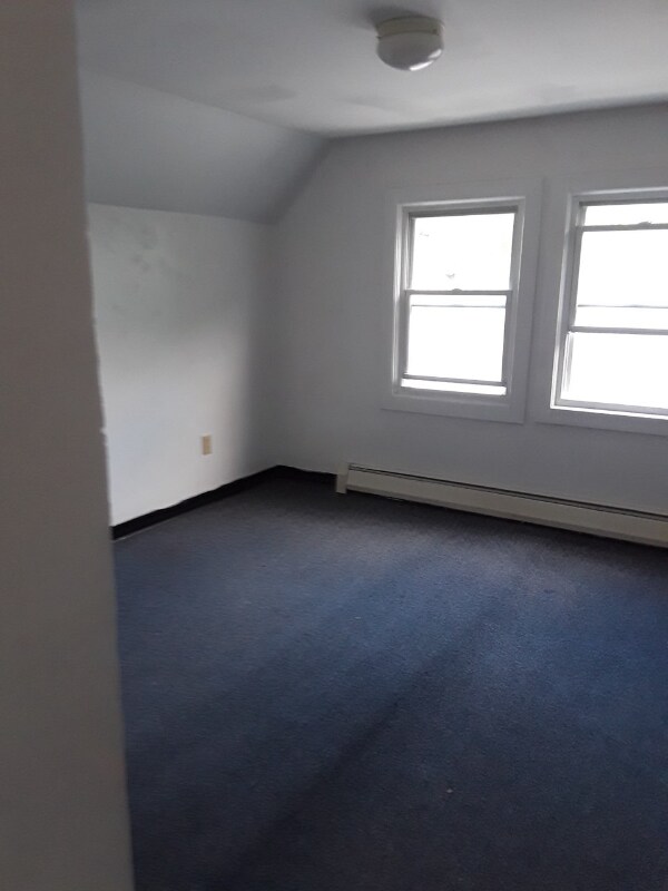 Building Photo - 173 Chestnut St