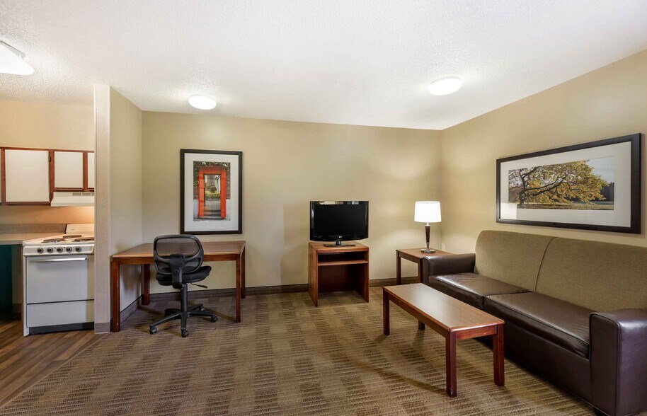 Building Photo - Furnished Studio-Cleveland - Great Northern Mall