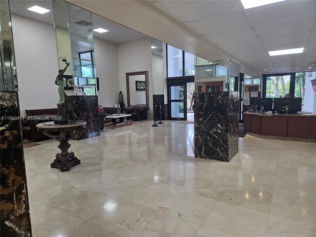 Building Photo - 210 174th St