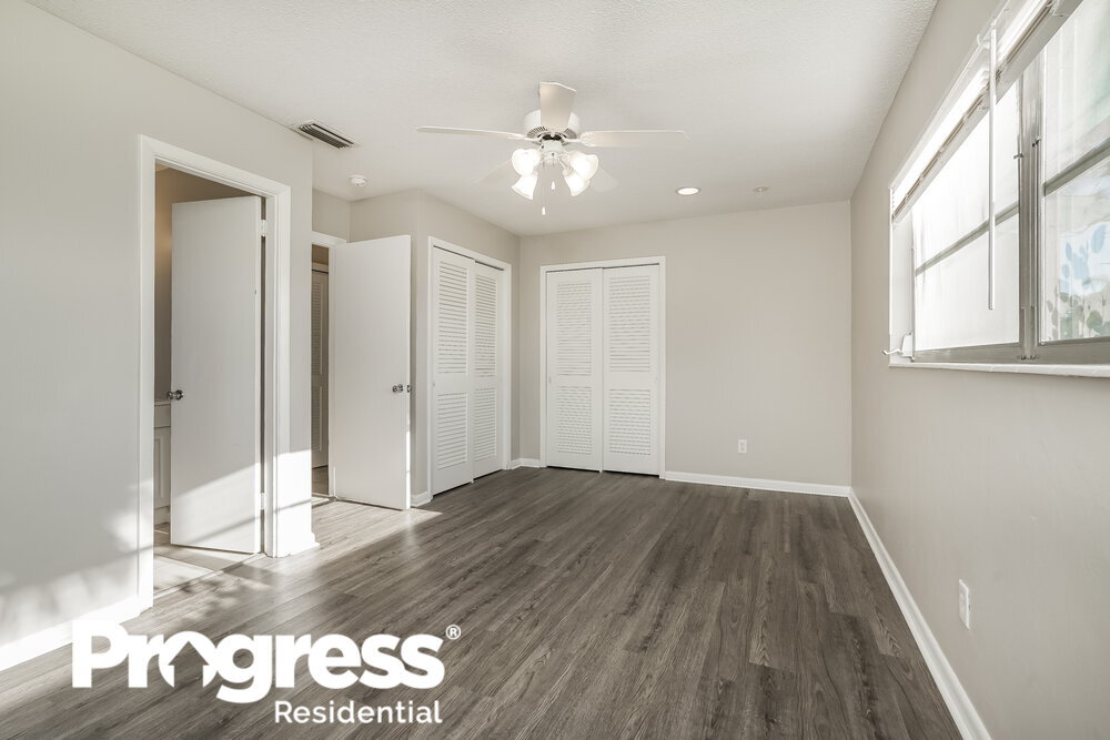 Building Photo - 344 Crestwood Ave