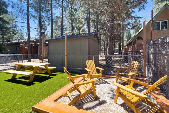 Building Photo - Charming 2 Bedroom Home in Erwin Lake
