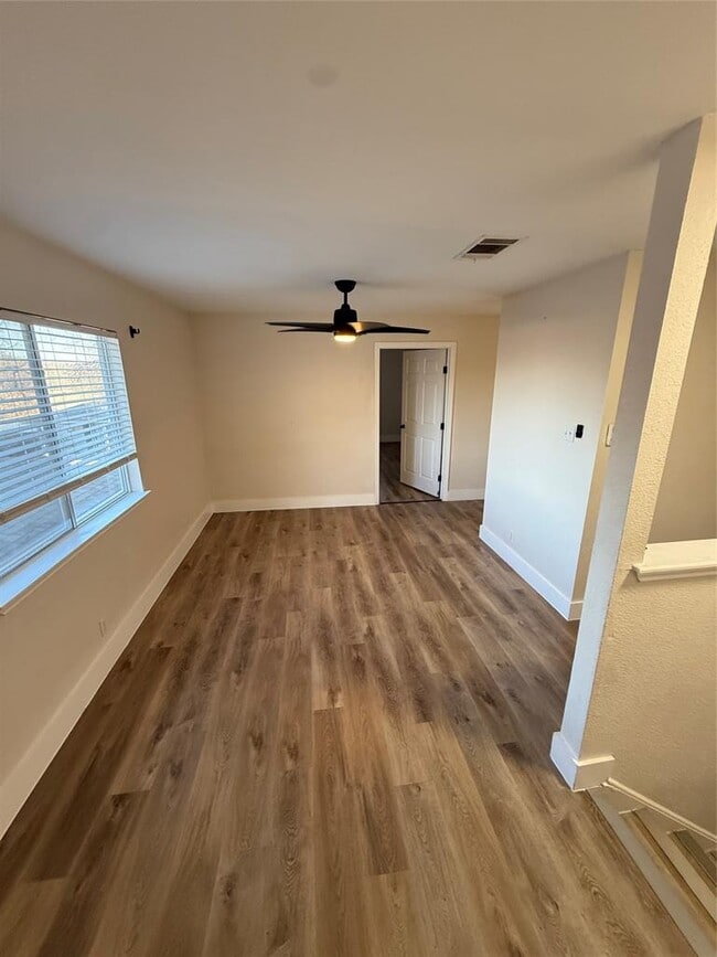 Building Photo - 108 Presidio Dr