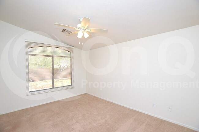 Building Photo - 10253 E Penstamin Dr