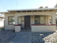 Building Photo - 3-Bed/1-Bath Plus Bonus Room That Can Be Used as 4th Bedroom. Walk to Santa Clara University! Ava...