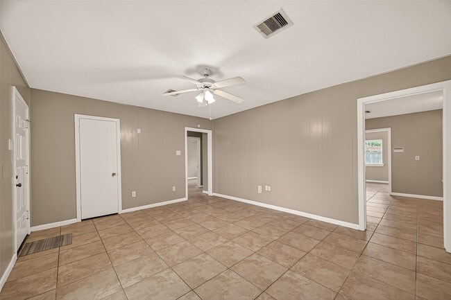 Building Photo - 1310 Belshire Rd